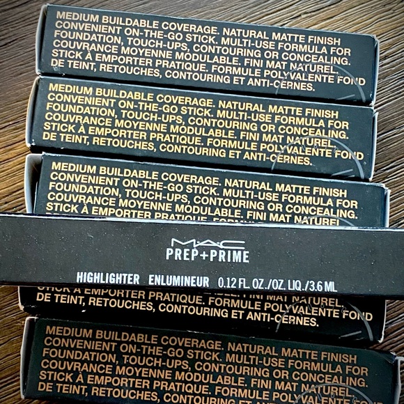 MAC Cosmetics - Picture 6 of 6